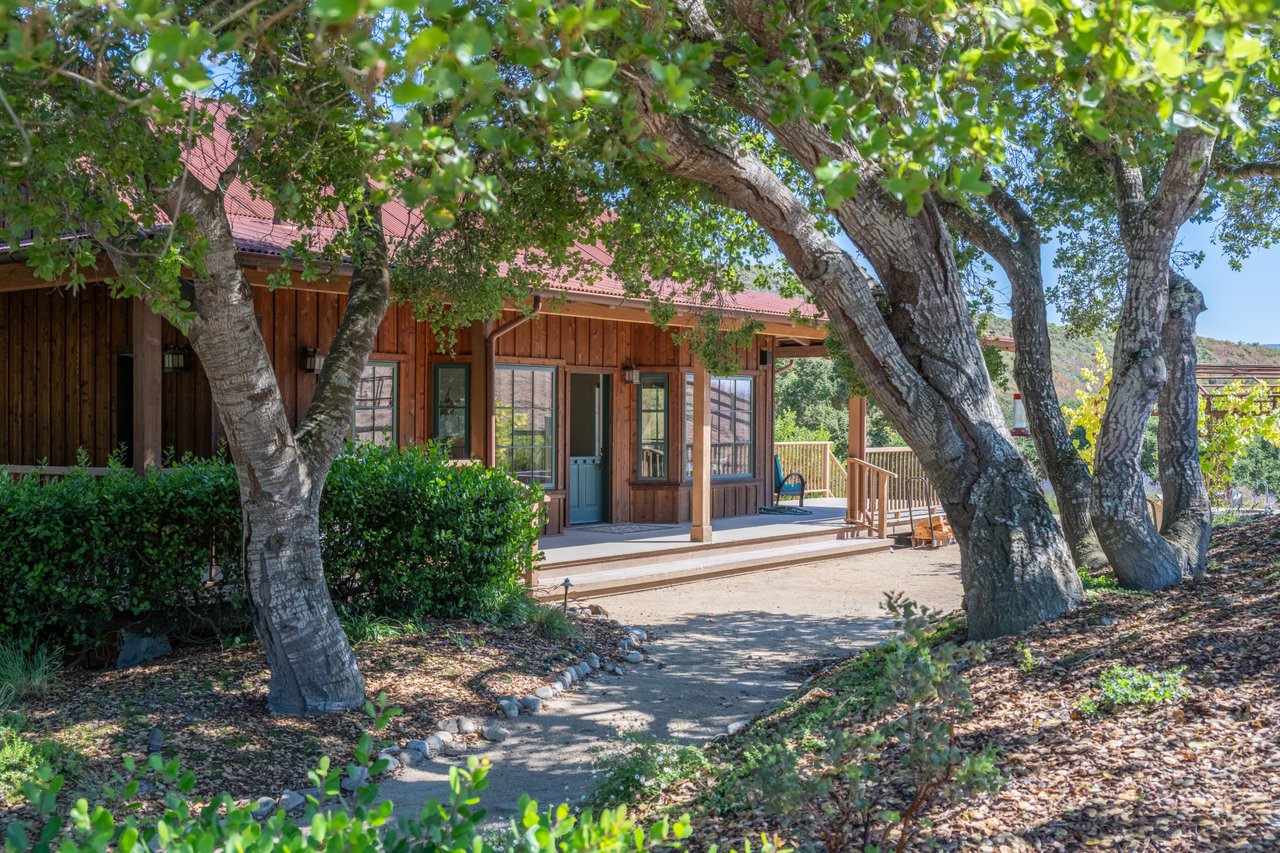 Secluded Quintana Ranch Retreat