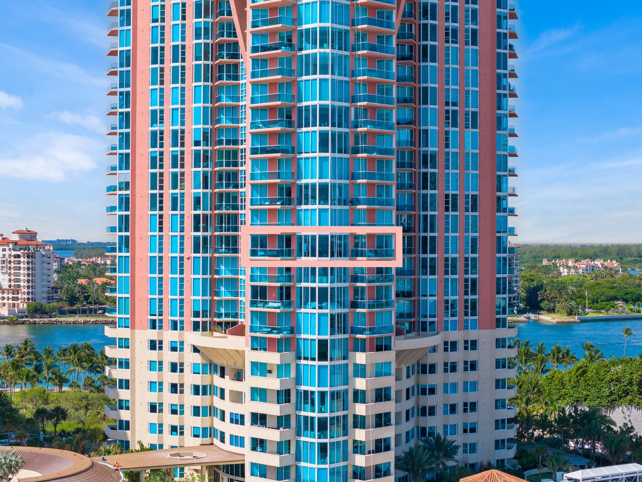 Portofino Tower 1505