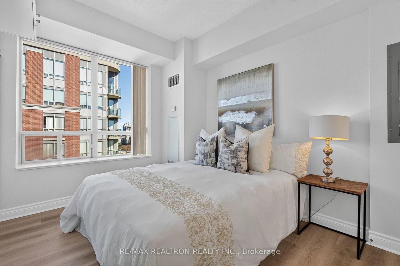 NORTH YORK LUXURY 