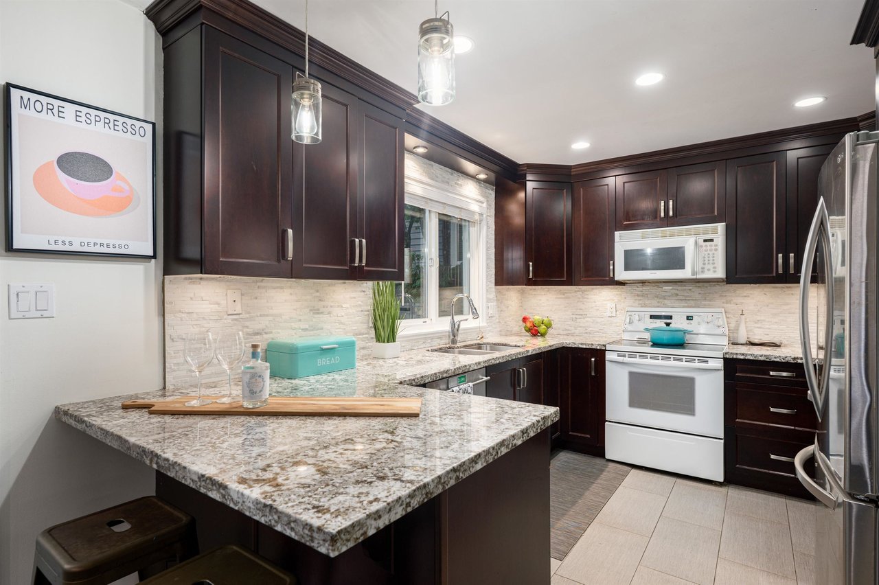 1005 Alpine Pl