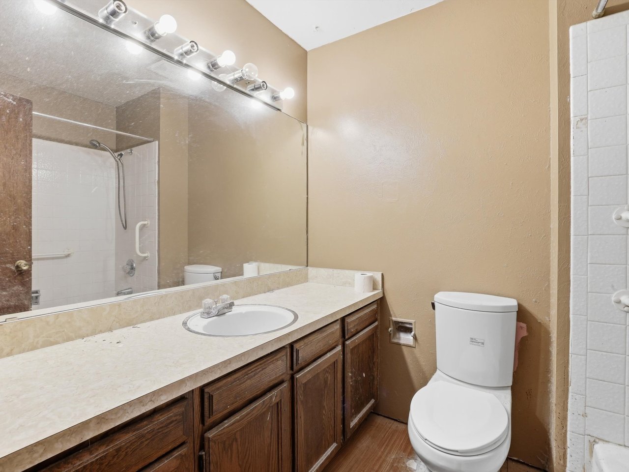 1186 Applewood Drive