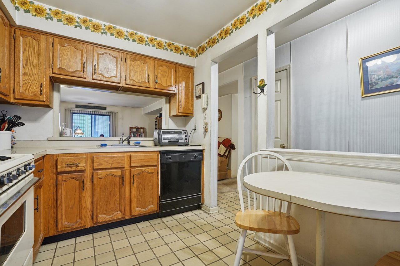 809 Woodbridge Commons Way