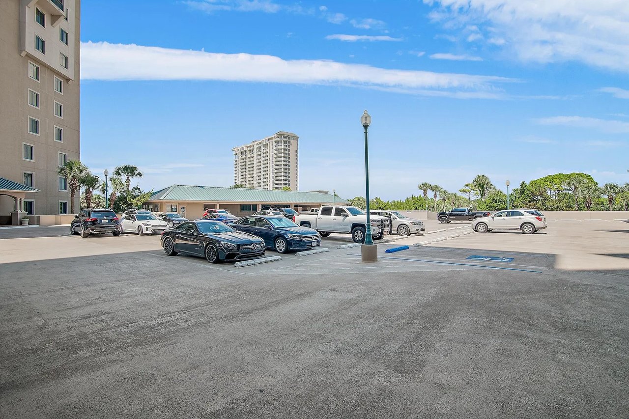4501 Southwinds Dr #4501