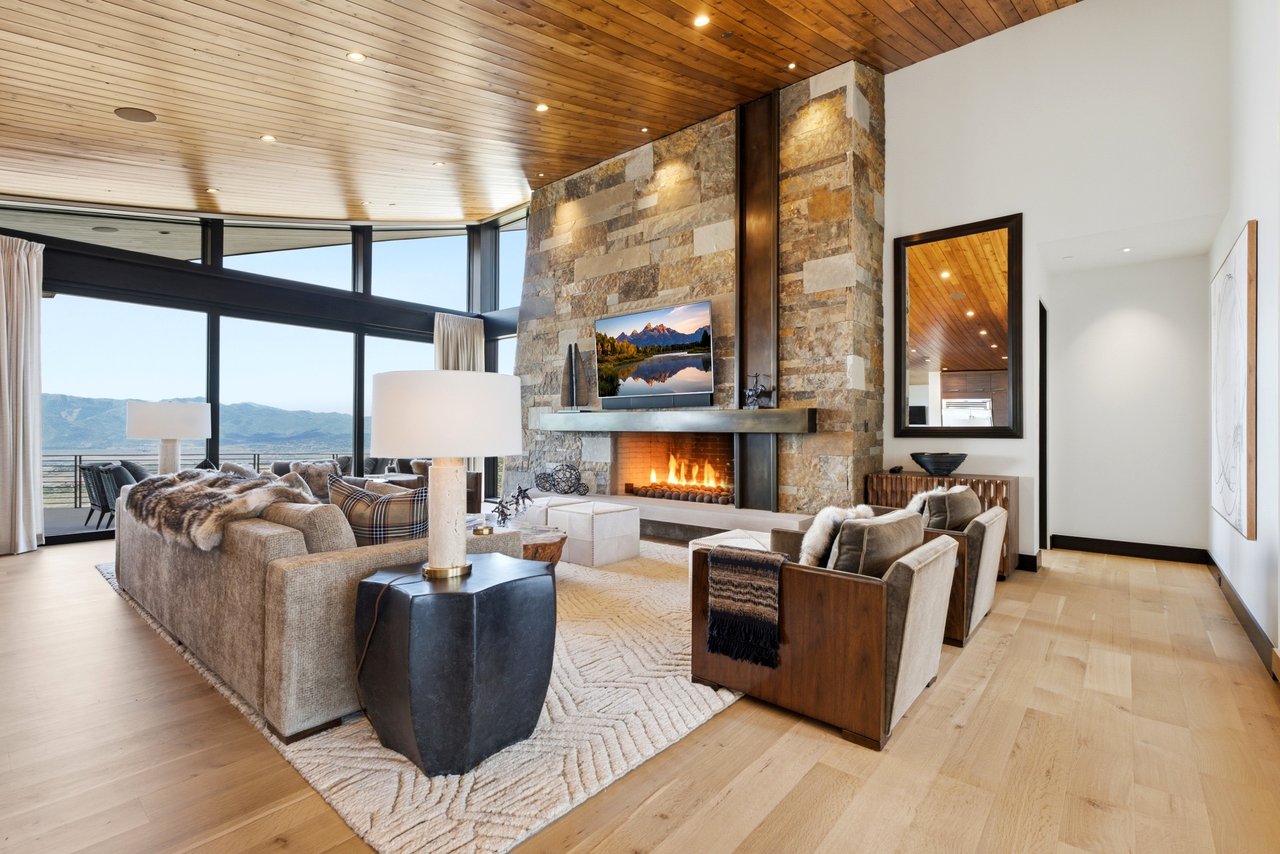 Top-of-Promontory Architectural Estate — Furnished & Turnkey - Front-Row Mountain Views