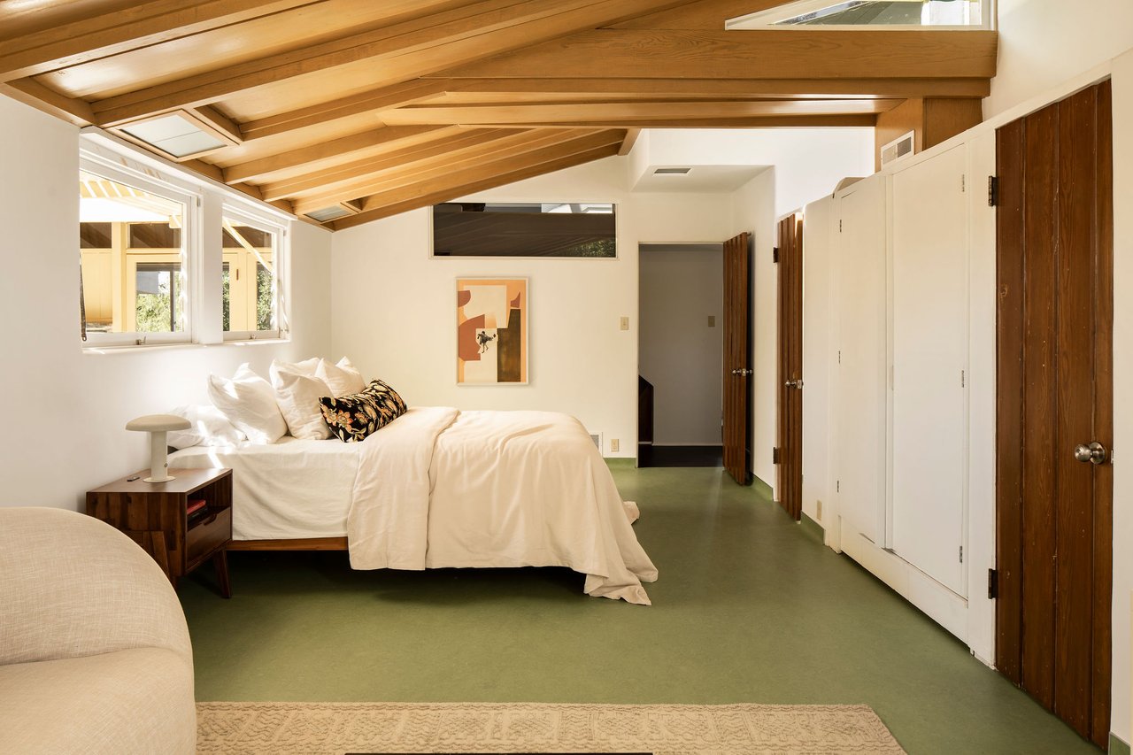 The Van Dekker House, Master architect R. M. Schindler