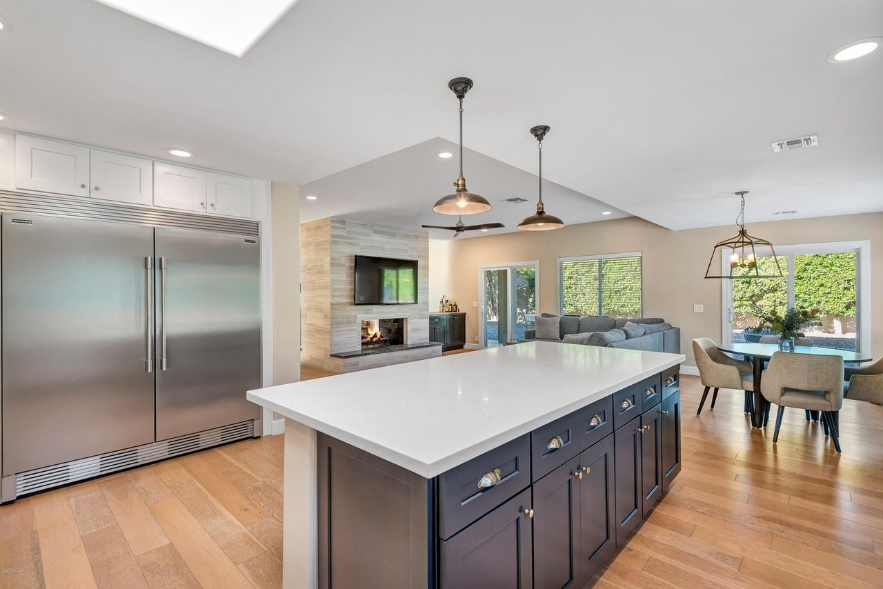 8714 E San Martin Dr