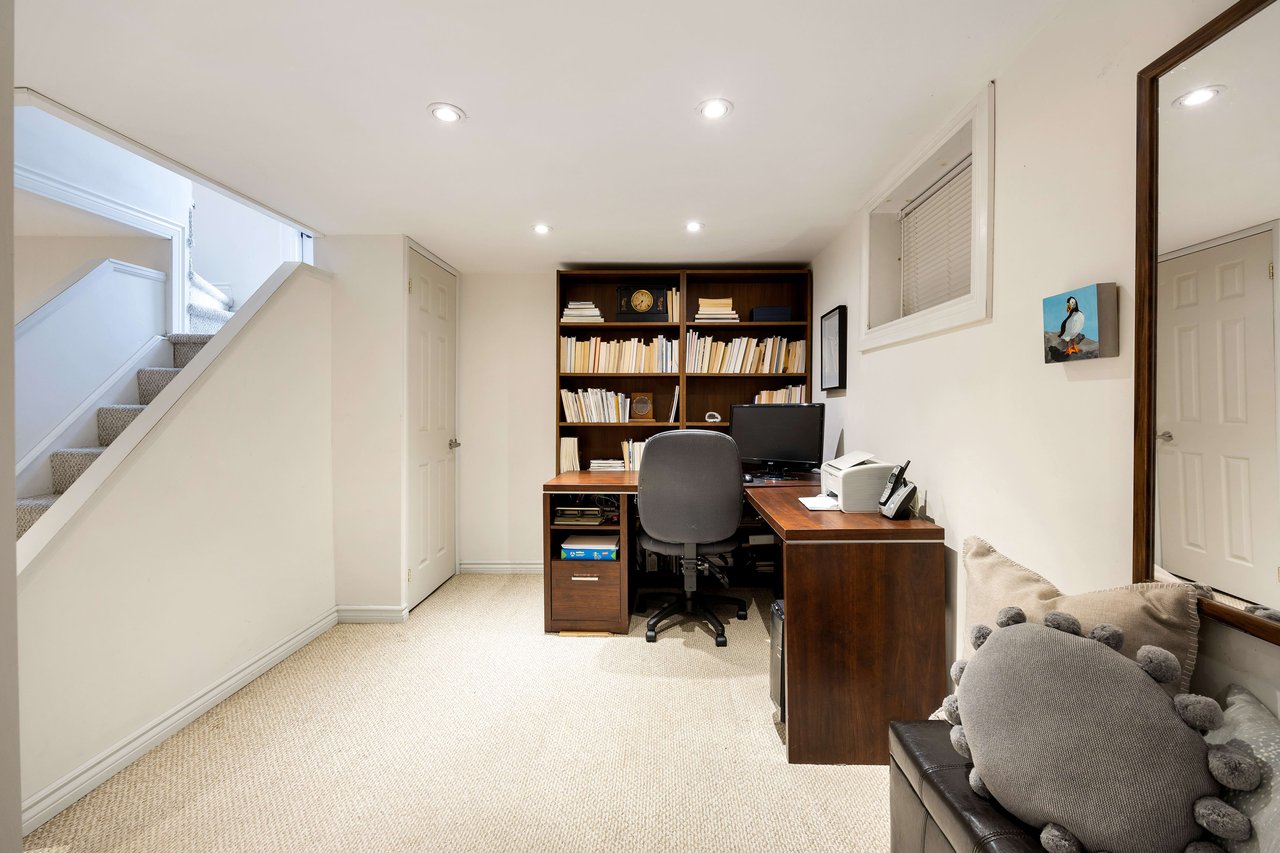 36 Hunt Club Dr