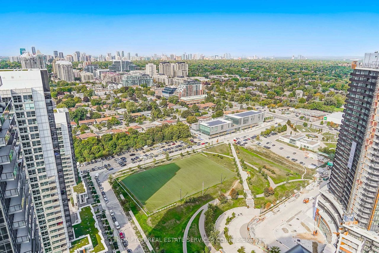 SEASONS CONDOS PENTHOUSE 