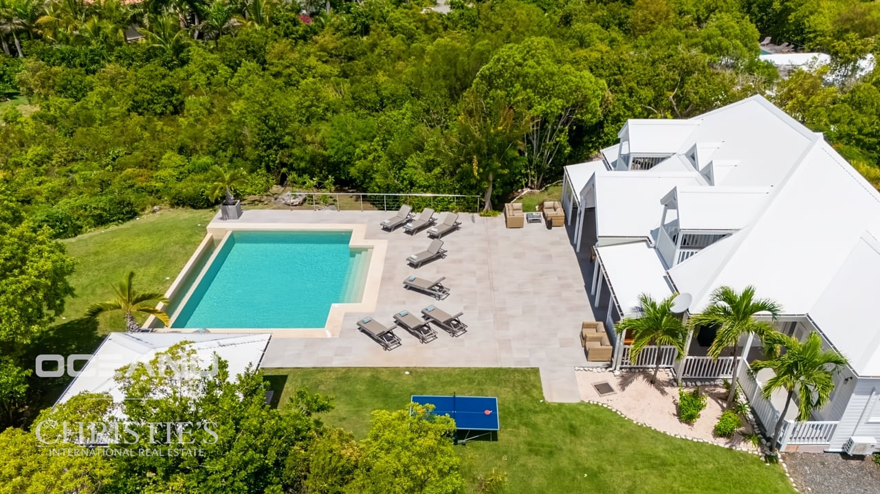 A Rare Property in the Heart of Terres Basses