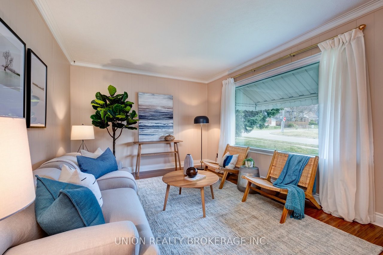 22 Harris Park Dr