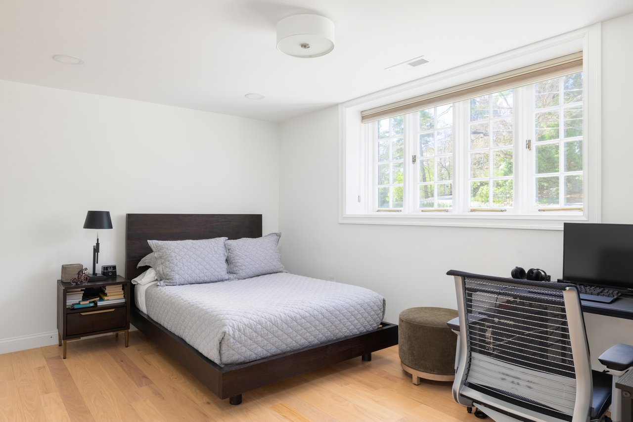 124 Chestnut Hill Rd