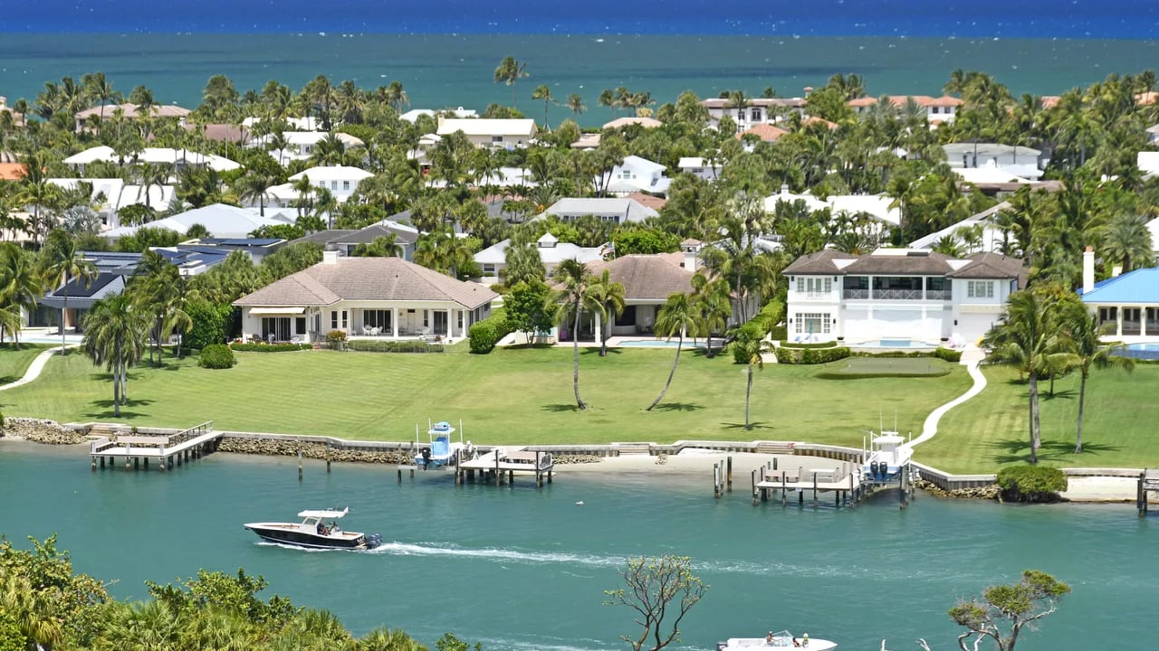 Luxury Buyers Are Dividing Into Two Camps—Which One Are You In?