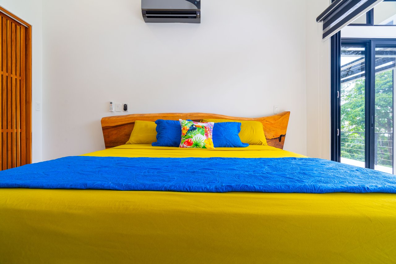 Luxury 4-Bed Home with Ocean & Jungle Views in Ojochal