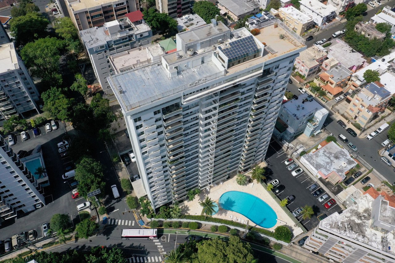 Cond. PRILA #17C, 70 Kings Court, Condado