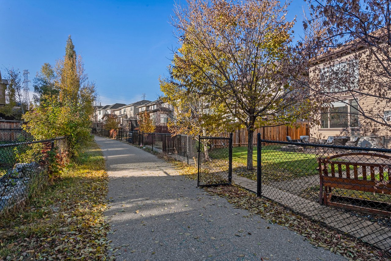 25 Tuscany Summit Terrace NW