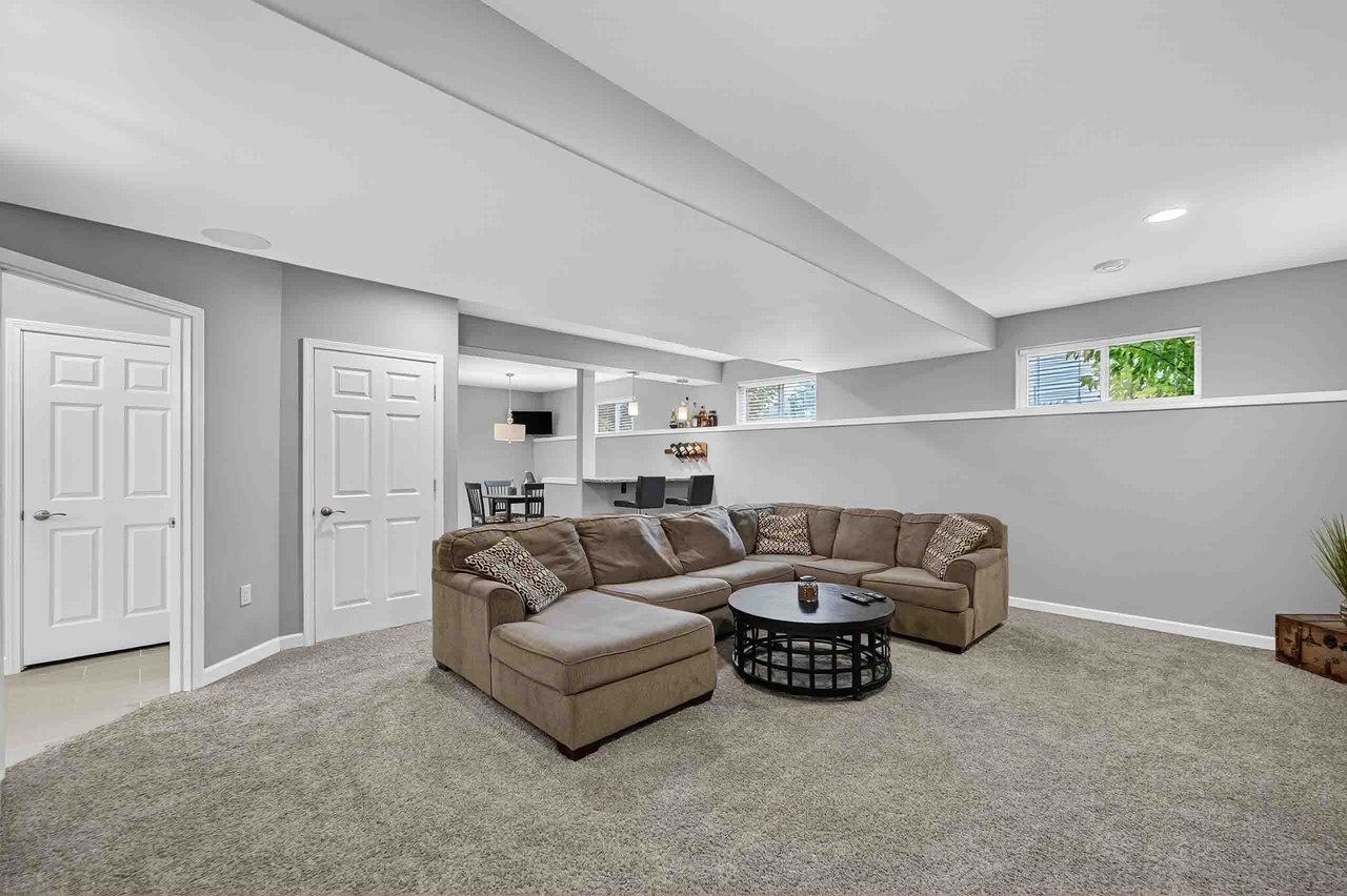 772 Marlow Bay