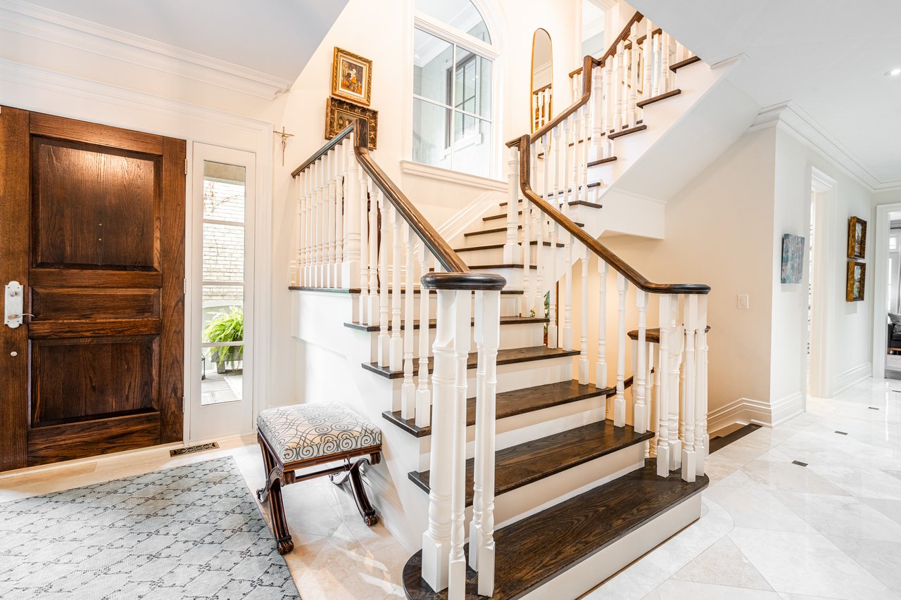 275 Glen Manor Dr E