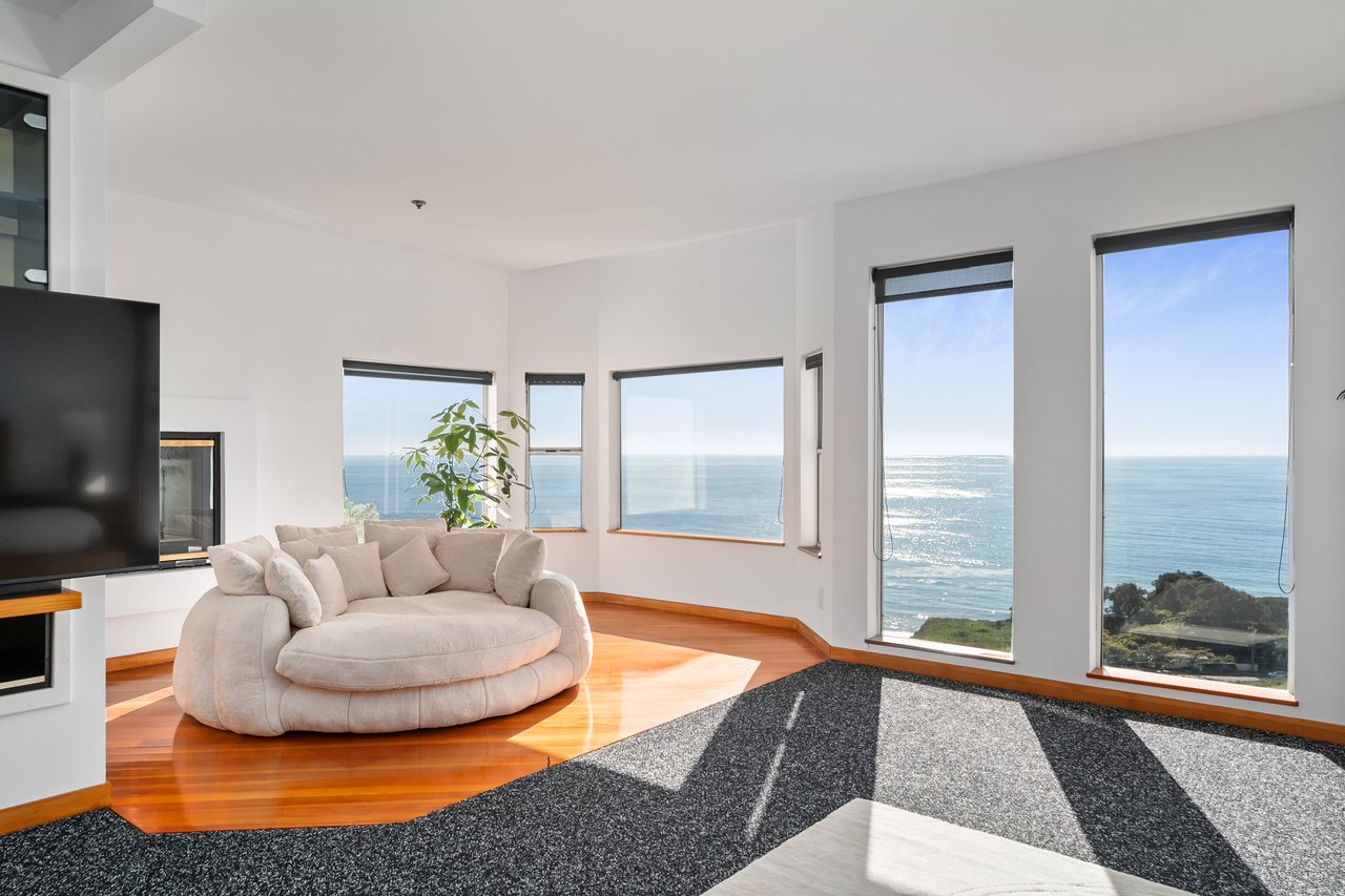 Casa Bianca by Oraklus