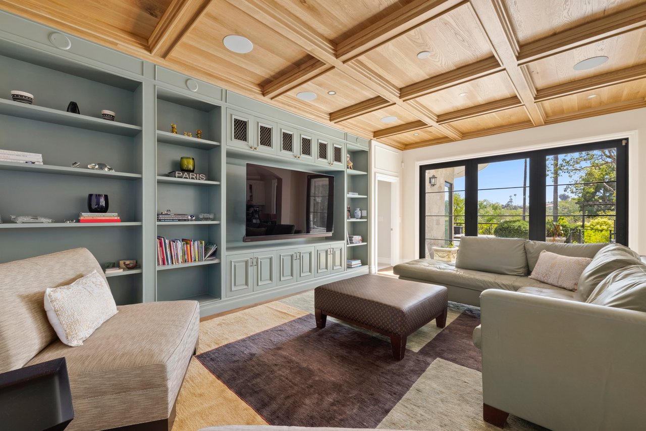 2325 Duxbury Cir