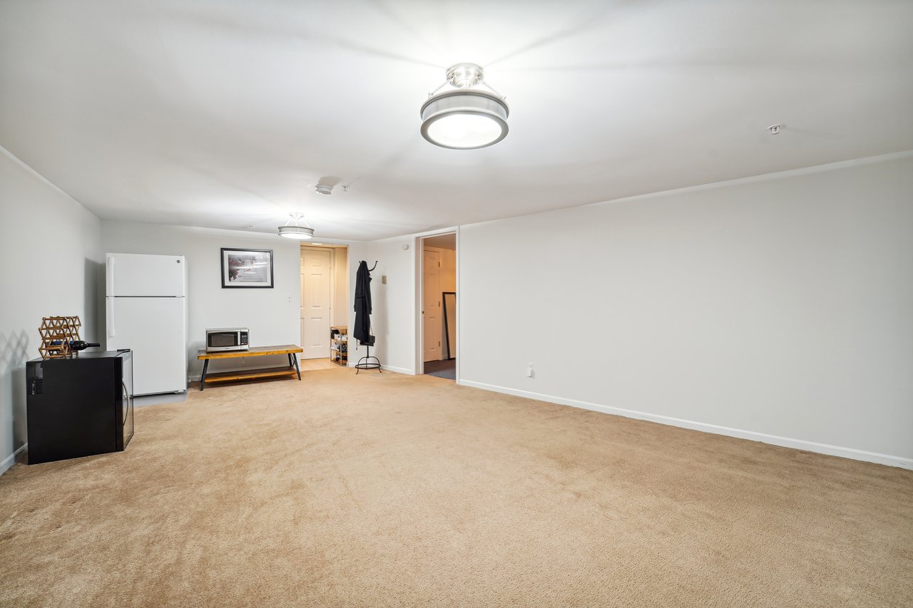 162 Riveredge Dr 162