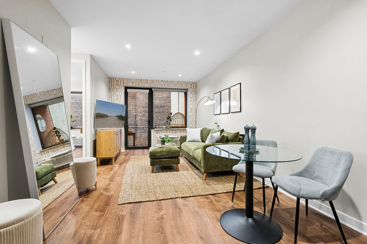 Homes for Sale in Manhattan and Queens