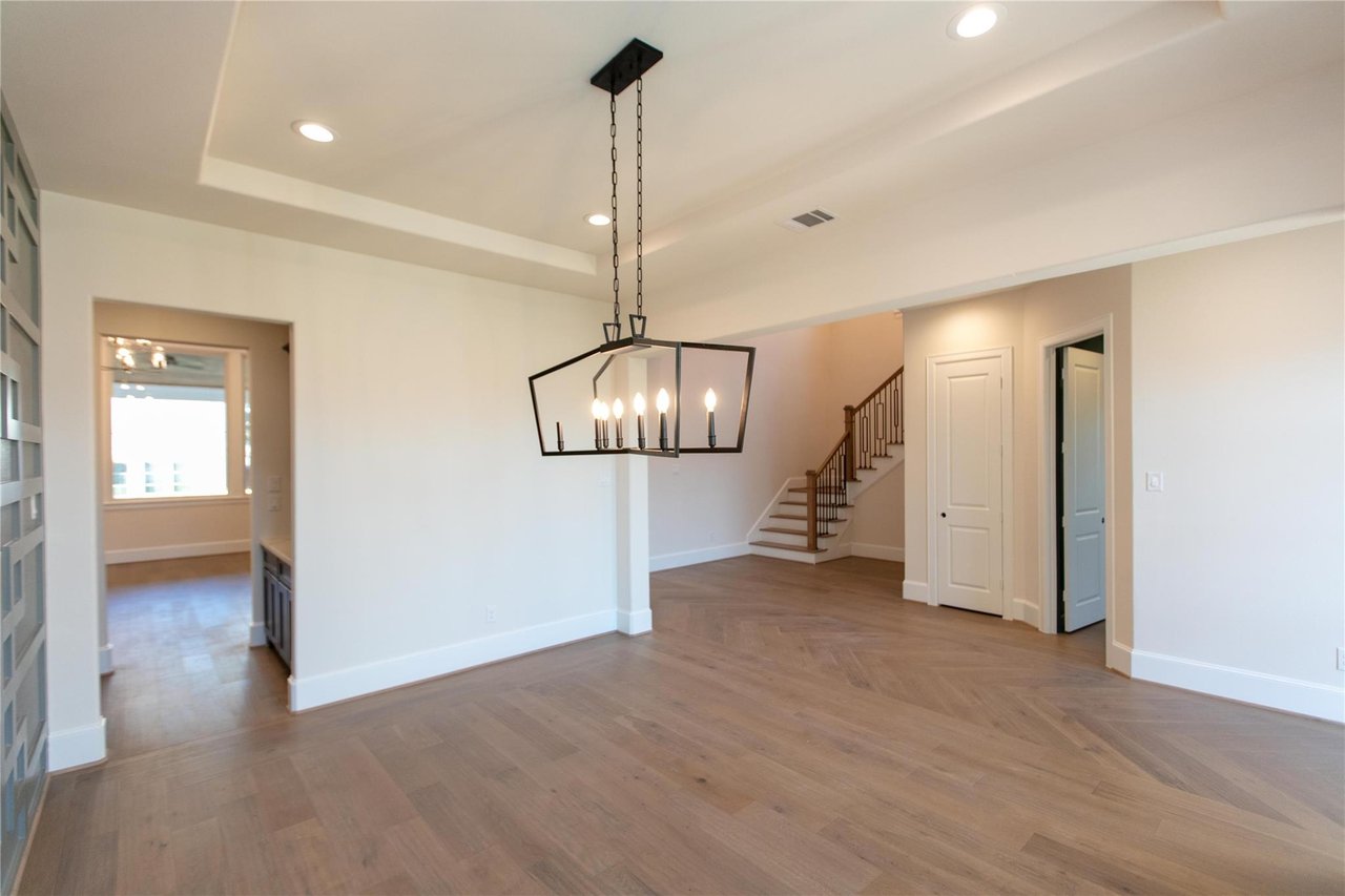 4010 Grennoch Ln