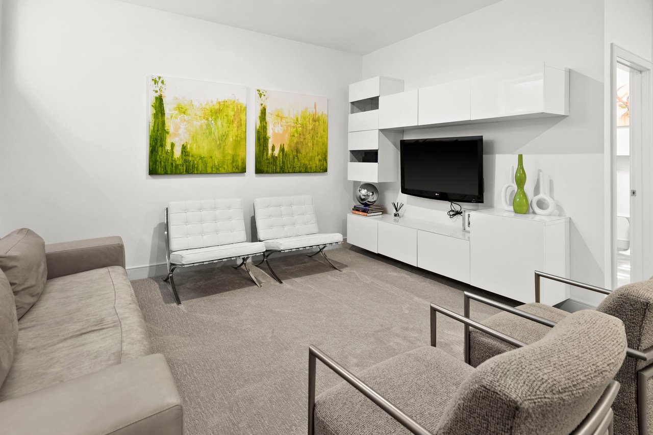 408 13 Street NW Unit: 3