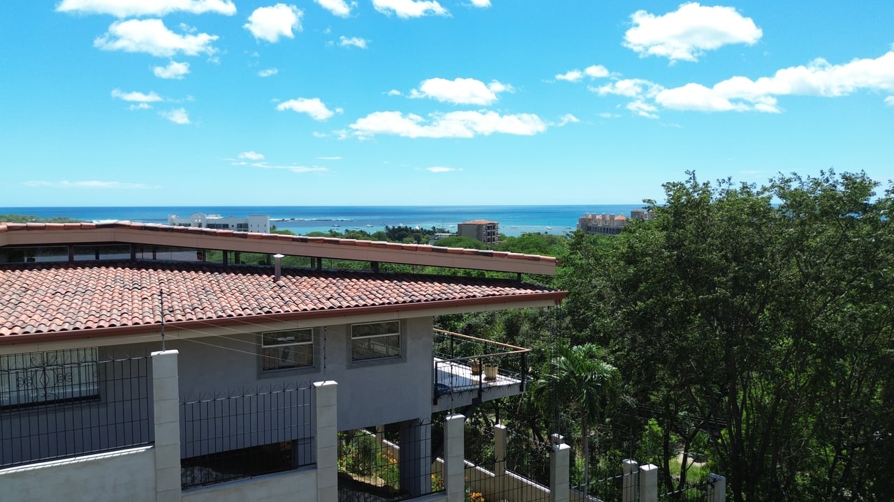 525.12 M2 Ocean View Lot with Water - Tamarindo