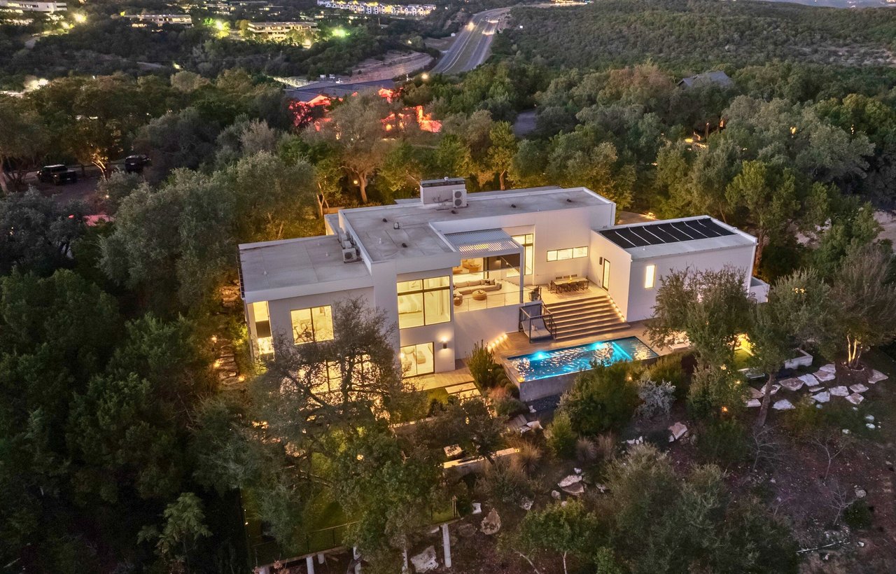 Modern Masterpiece in West Lake Hills