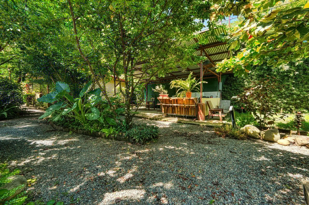 DOMINICAL HOTEL OR RETREAT WITH 11 RENTALS PLUS OWNER’S HOME