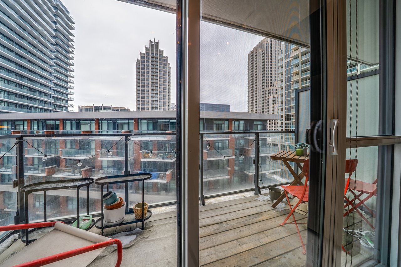 50 Bruyeres Mews 726