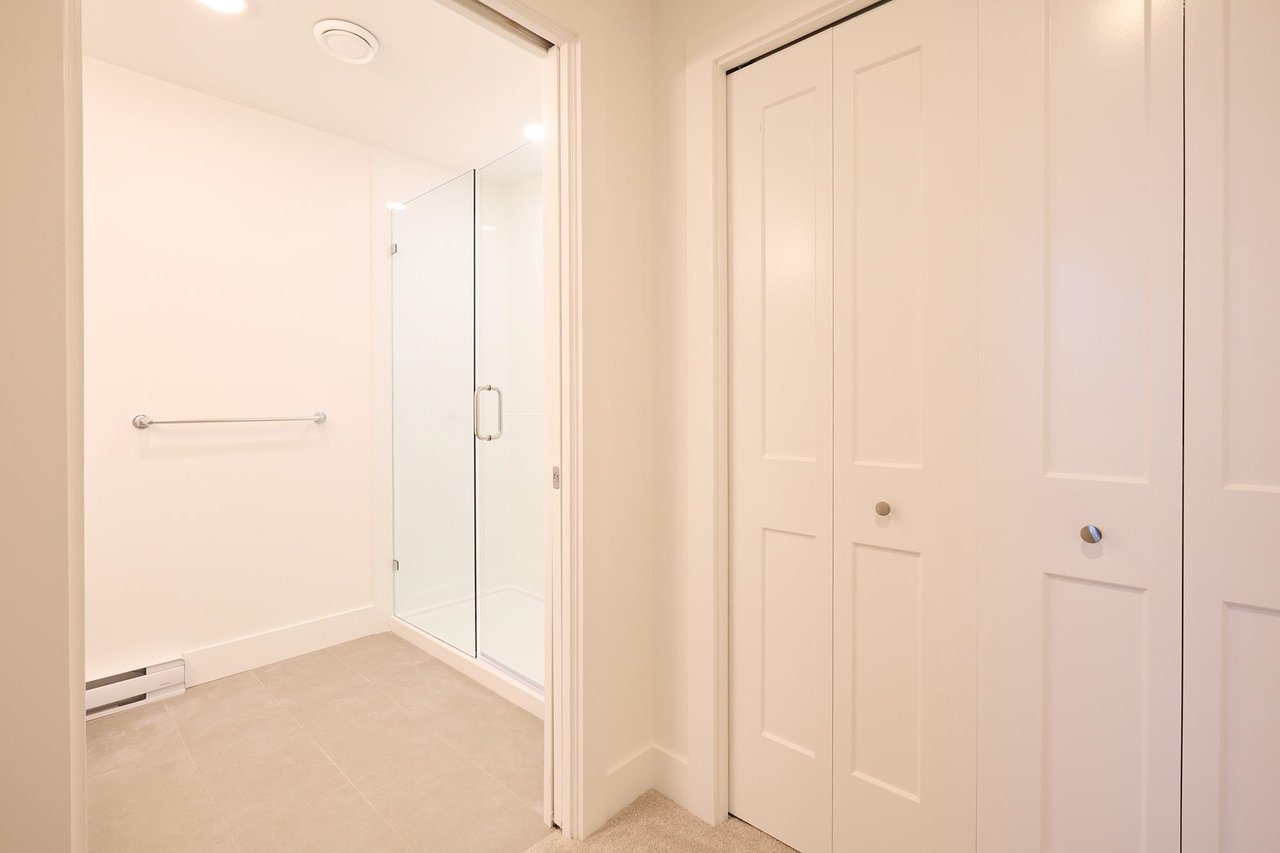201-3405 Mamquam Rd