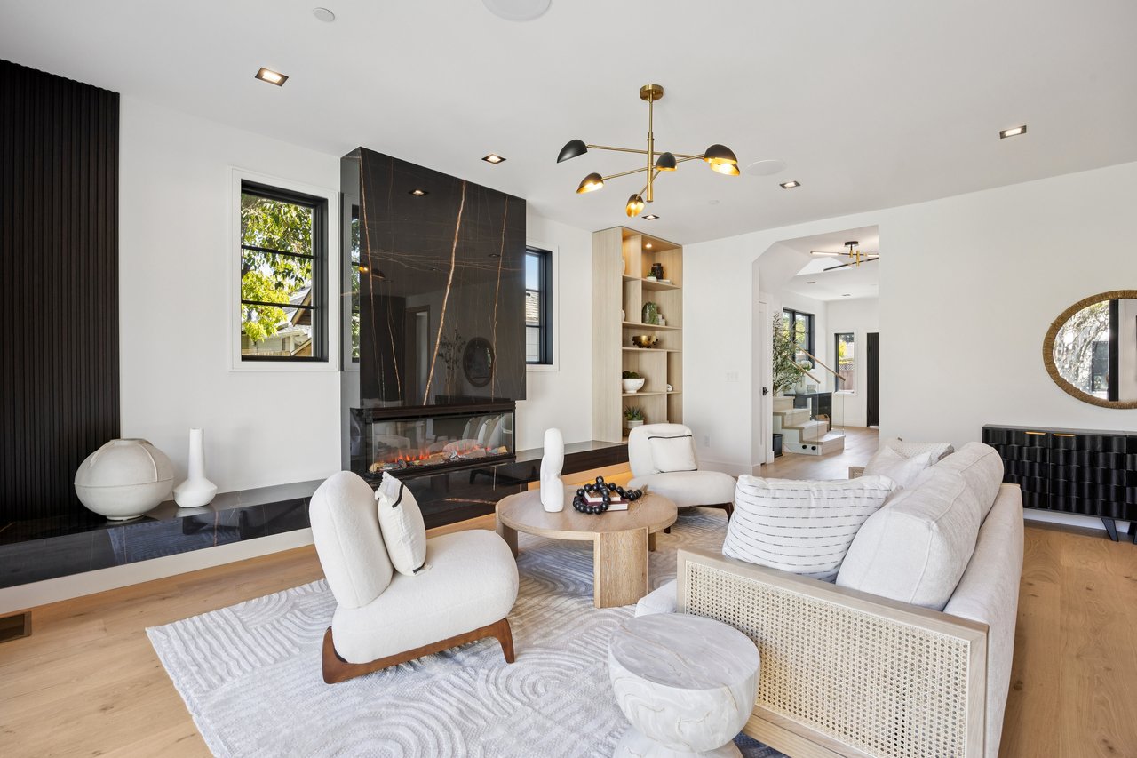 10 Channing Rd, Burlingame
