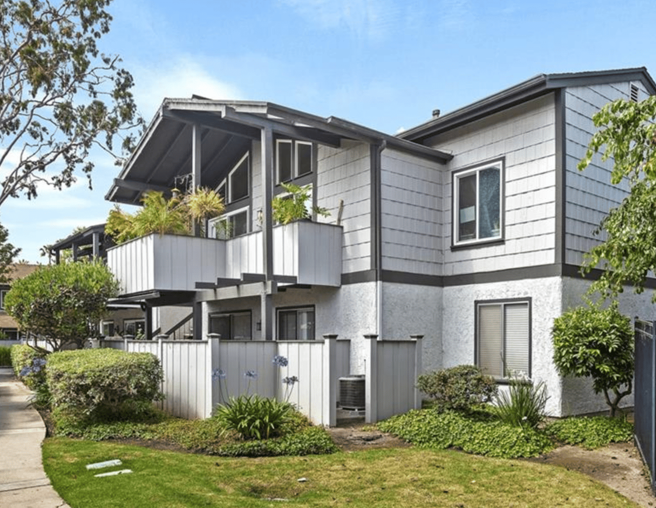 1635 W 242nd Pl #L, Harbor City