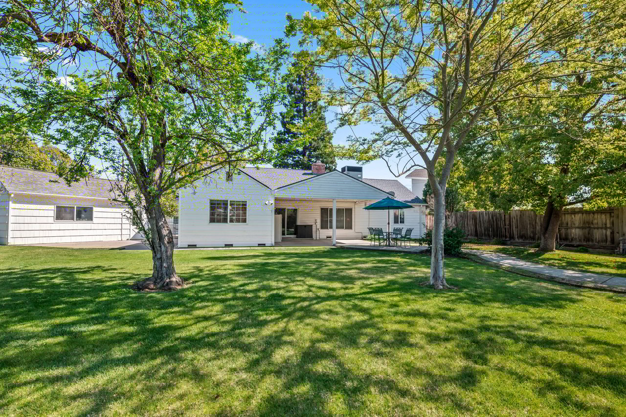 3529 Ridgewood Way