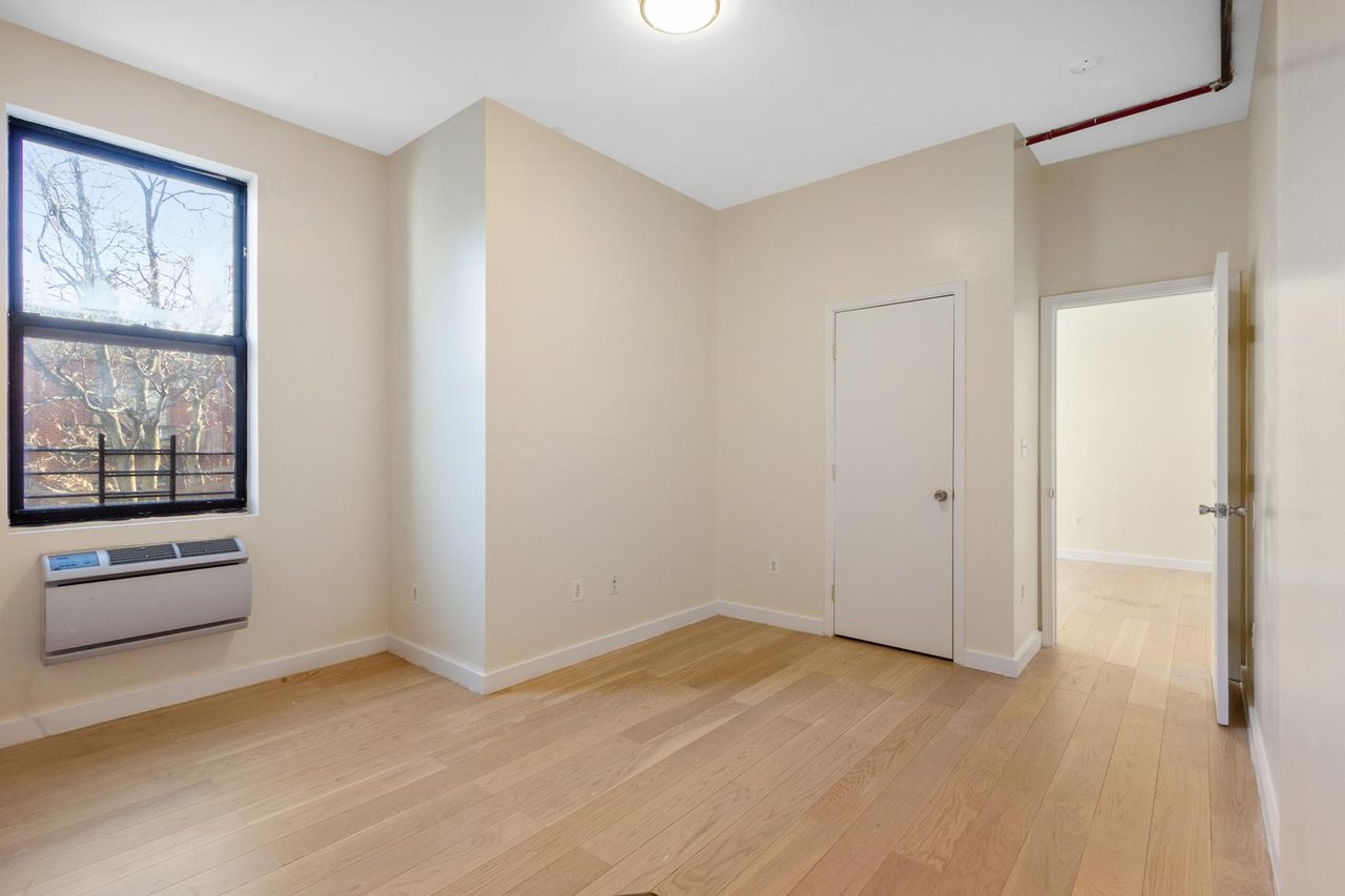 669 East 21st Street, Apt 4-R