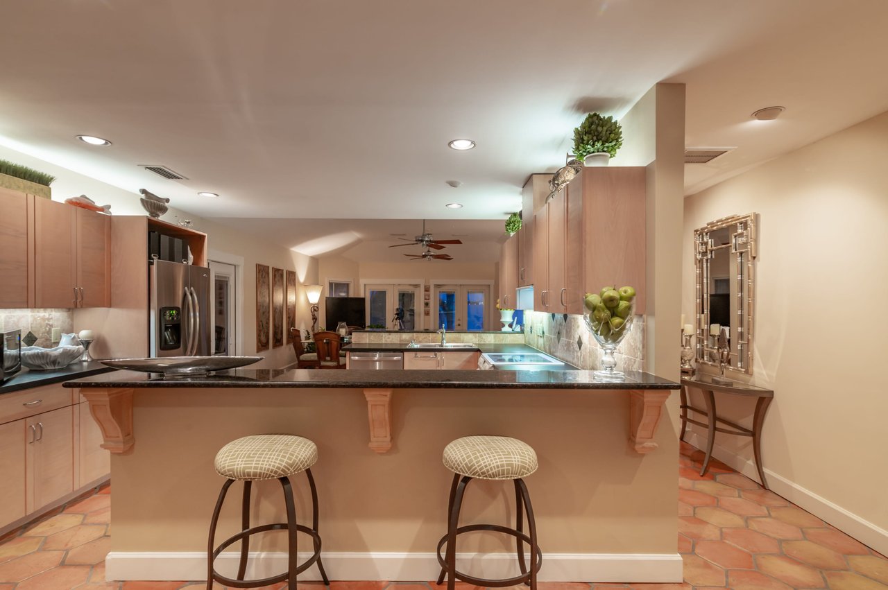 Prestigious Address in Lido Shores