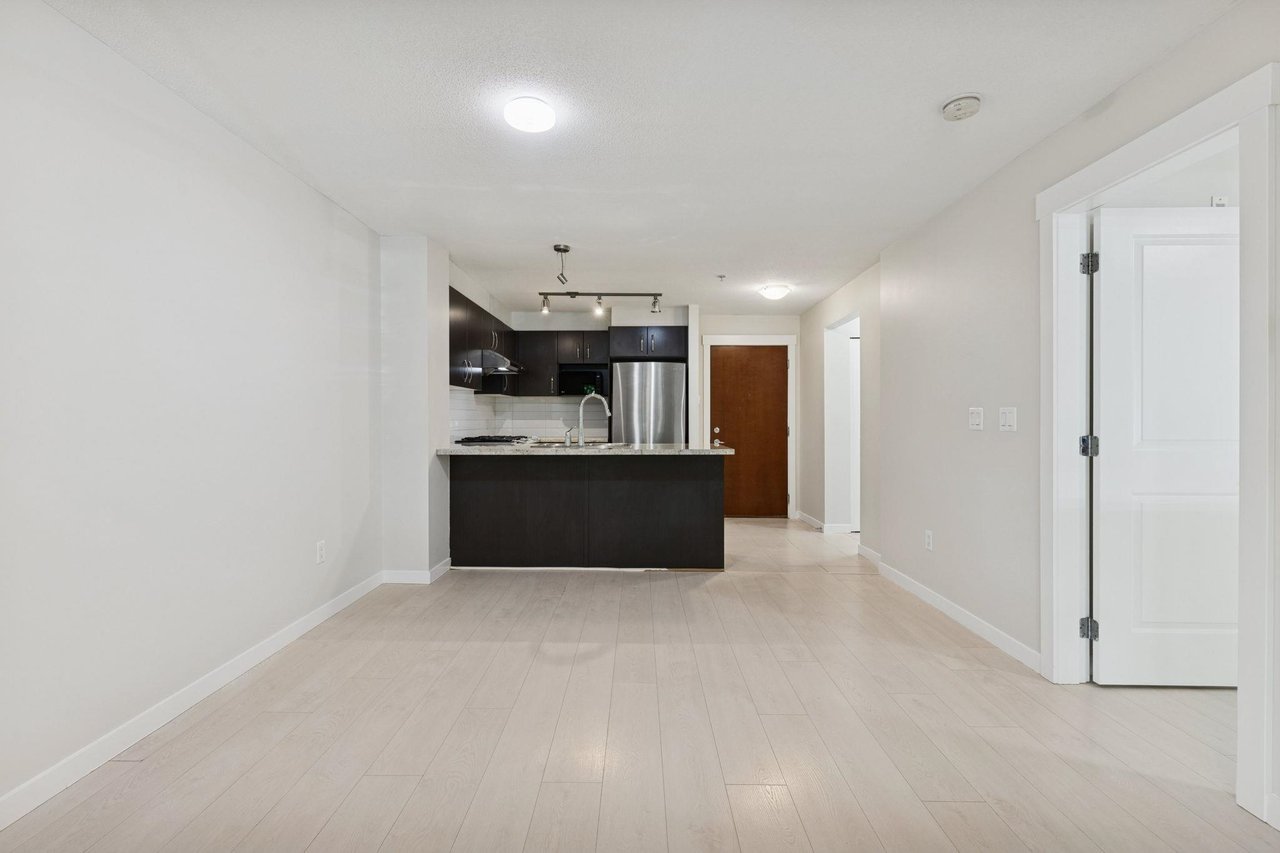 101-9288 Odlin Rd