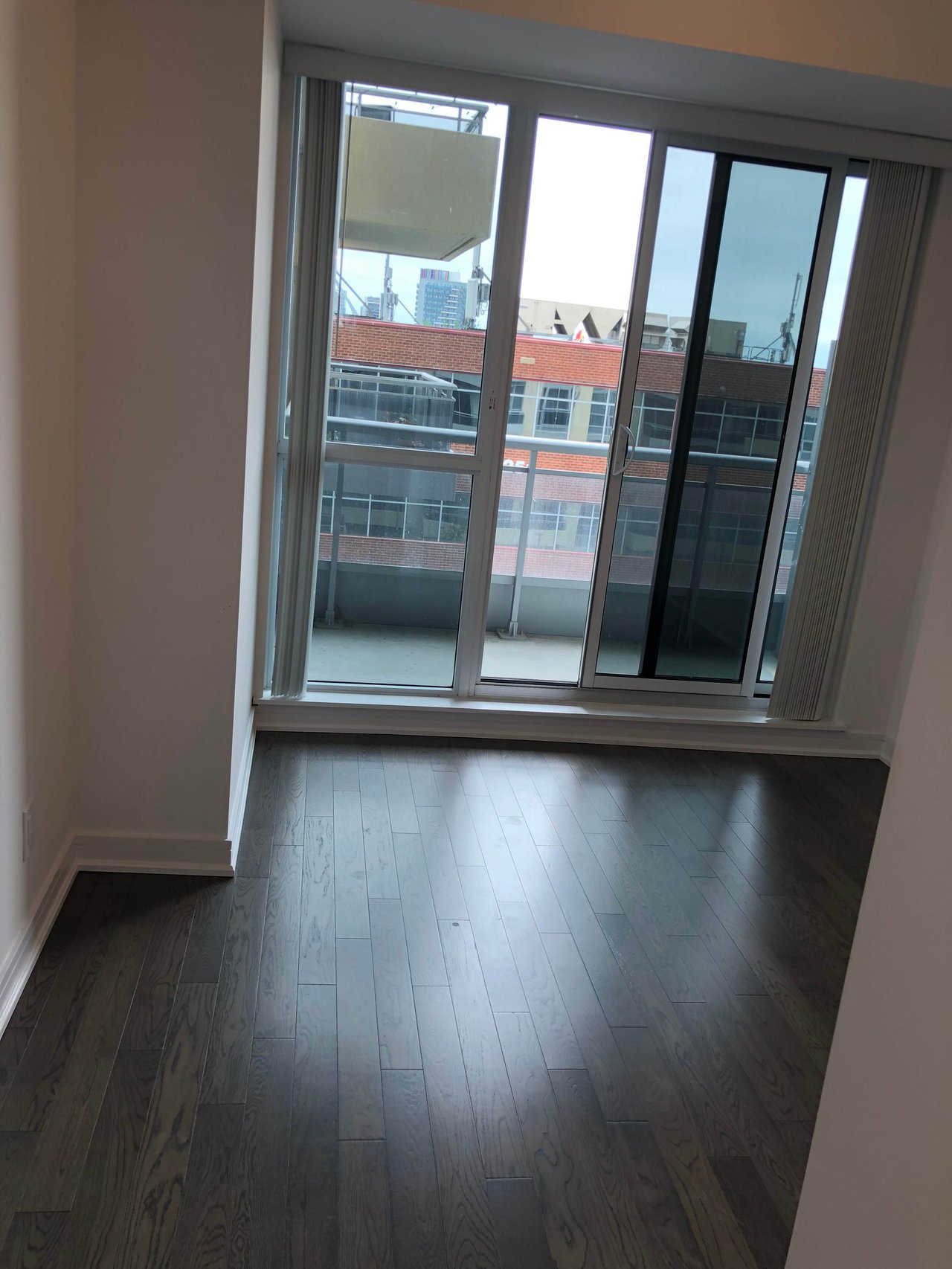 9201 Yonge St Unit: 519
