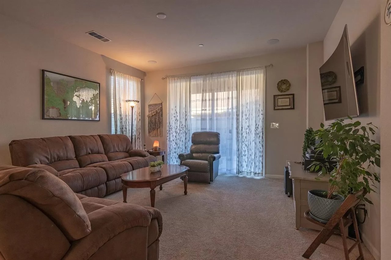 2942 Cotton Briar Ln