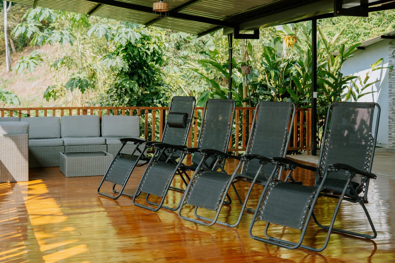 Ocean Peek Paradise Villa - 3 Bed - 1 Bath With a Pool in Hatillo