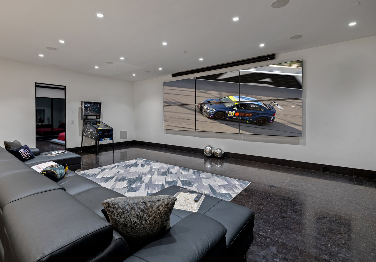 44 Hawk Ridge Drive