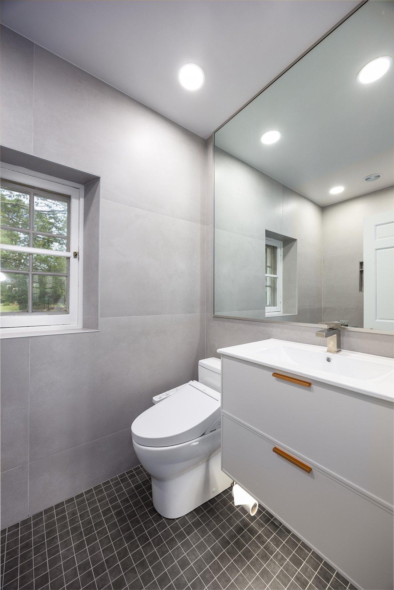 401 Woodmont Road