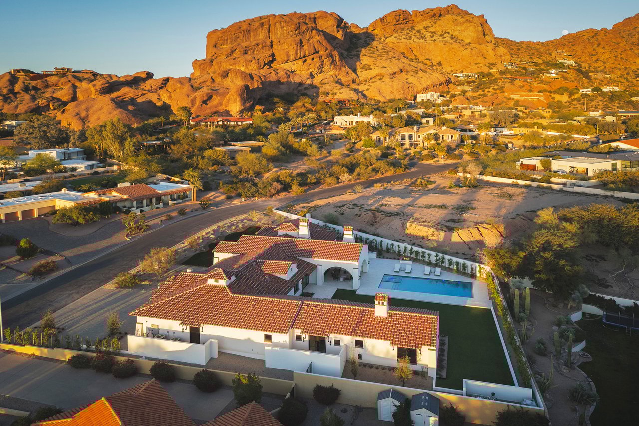 4605 E ROCKRIDGE Road