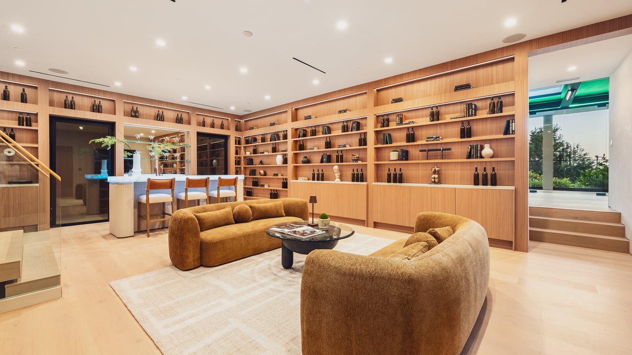 12026 Benmore Ter, Brentwood