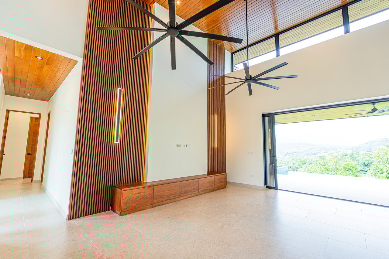 3 Bedroom Luxury Modern Tropical Home in Dominical