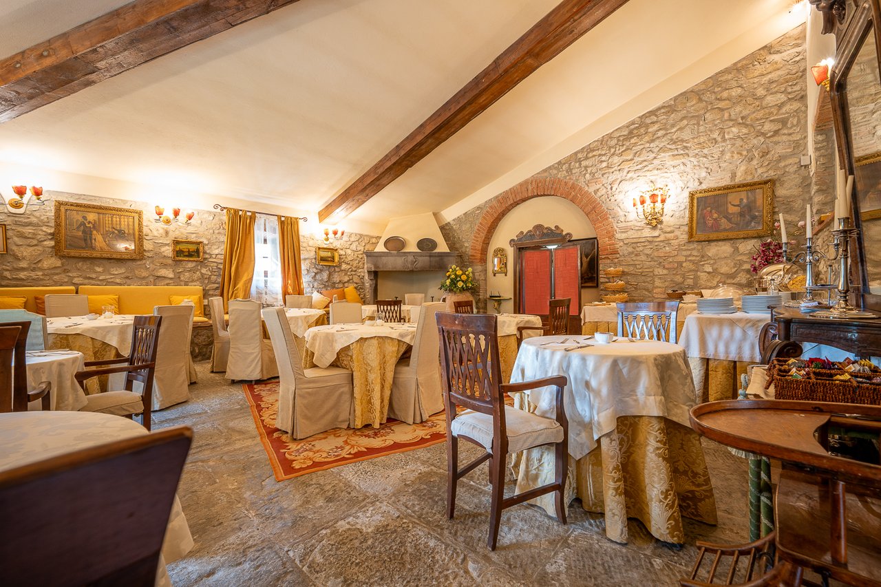 VILLA MECENATE