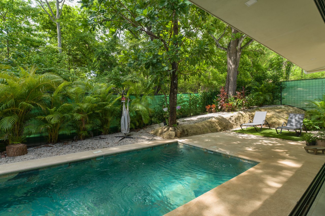 Villa Los Jobos Garden #1 | Modern 4-Bedroom Villa Just 5 Minutes from Tamarindo Beach – Newly Remodeled and Move-In Ready