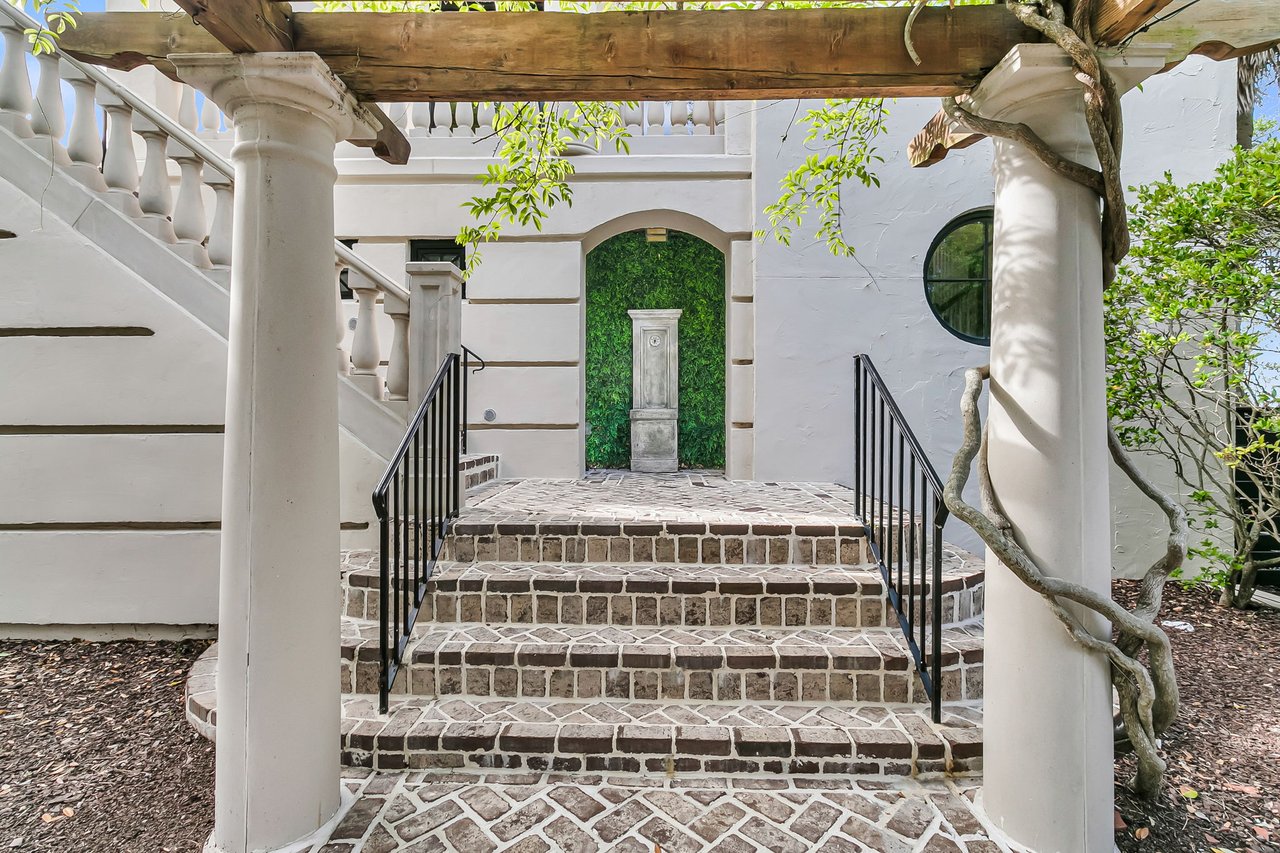24 Seagrass Ln 