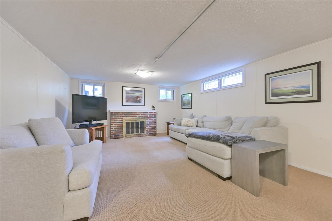 45 Bromley Crescent, Toronto